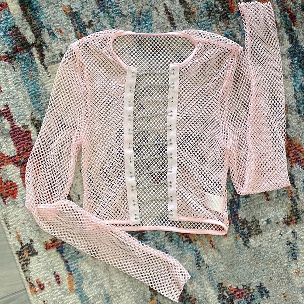Baby pink cropped fishnet chain front top